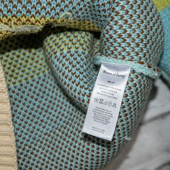 HOUSE OF SUNNY Women's Soul Surfer Cardigan dolphin multi color sz 4 NWT - Picture 7 of 12